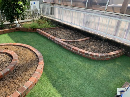 b6b7ef77-fd31-4385-a811-db3b44e5ae03