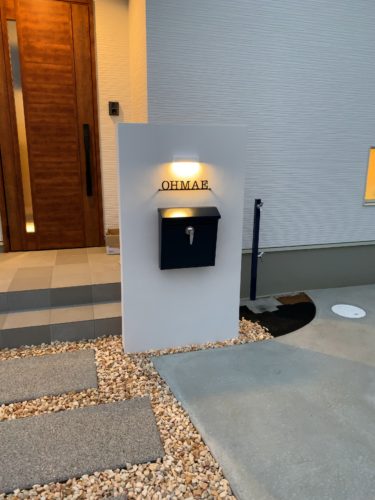 b78c7f06-006e-4737-a94d-236b8d5903fe