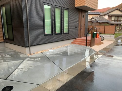 325f7af4-47bc-494d-9d2b-7ad58ef0c318