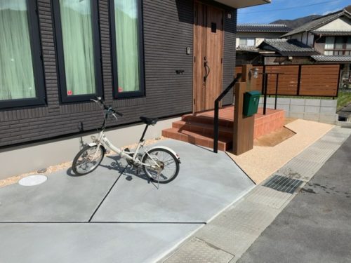 e7d62884-0a12-46c5-869a-6f89b295dbce